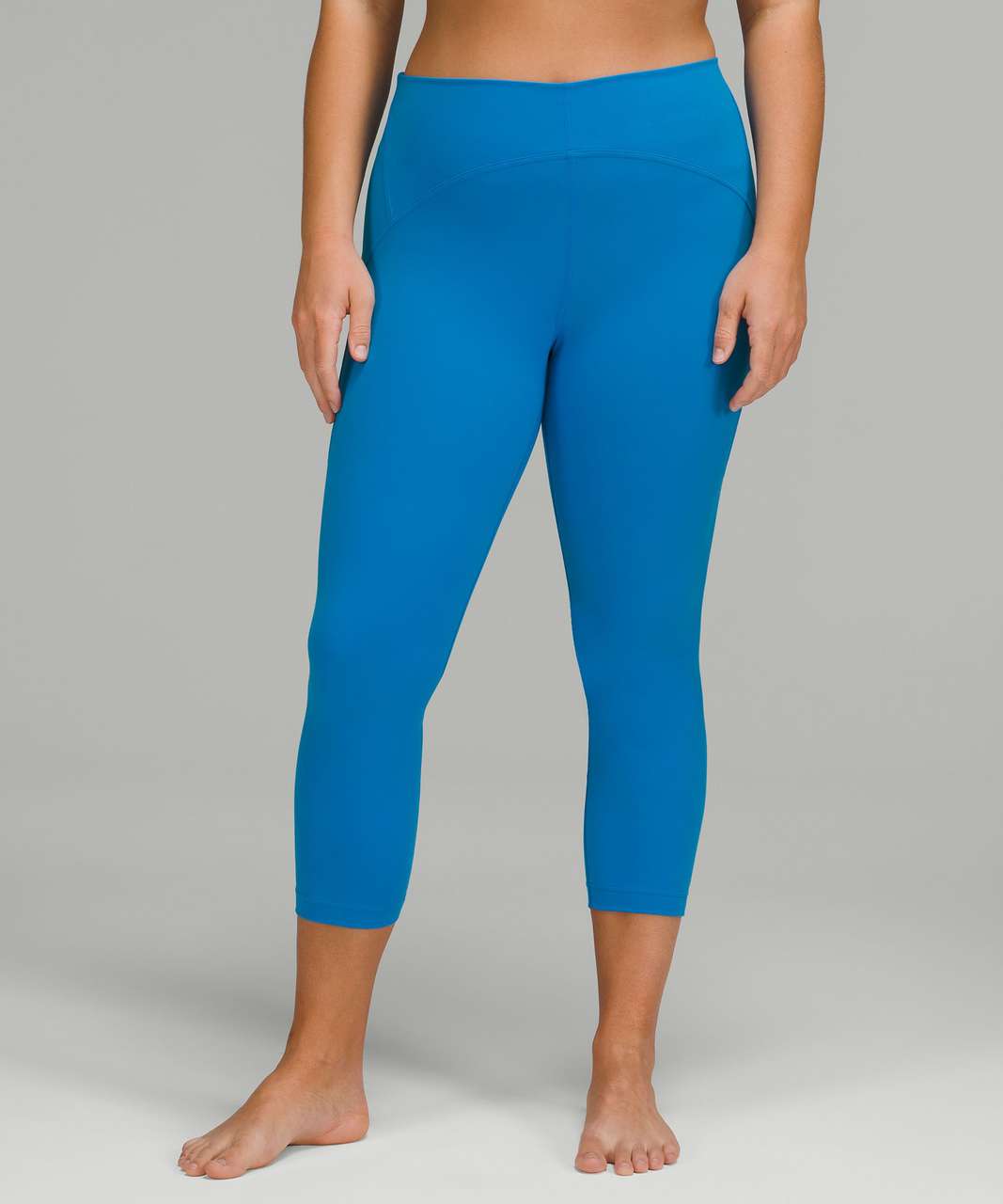 InStill High-Rise Crop 23, Cropped Bottoms