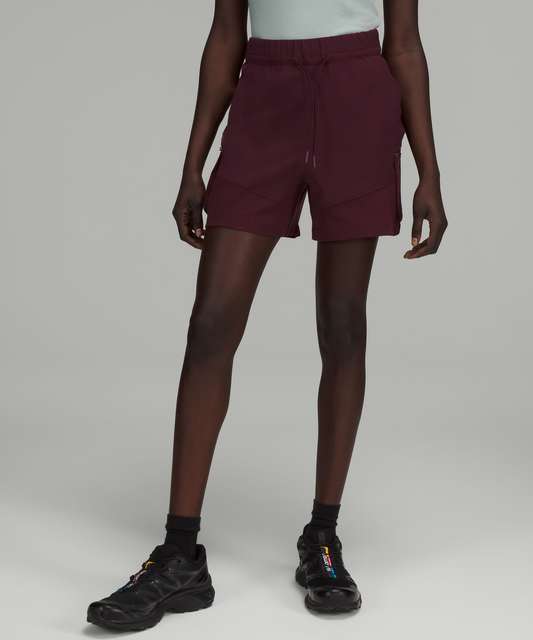lululemon athletica, Shorts, Lululemon Womens Relaxed Fit Shr Black Cargo Short  4 Inch Inseam Size 4