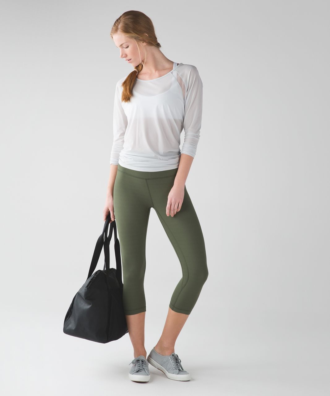 Lululemon Zone In Crop Gator Green Size: 4