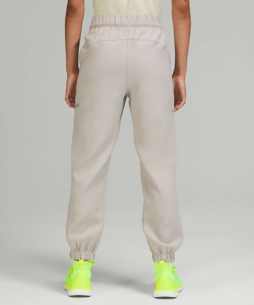 Lululemon Relaxed Mid-Rise Cargo Pant - Raw Linen