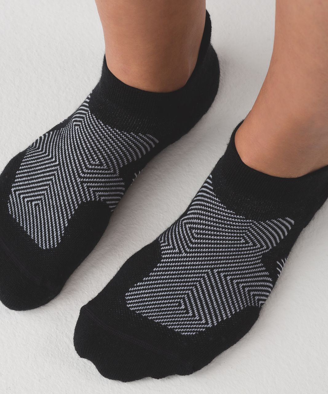 Lululemon Speed Sock (Wool) - Black / White / Ray