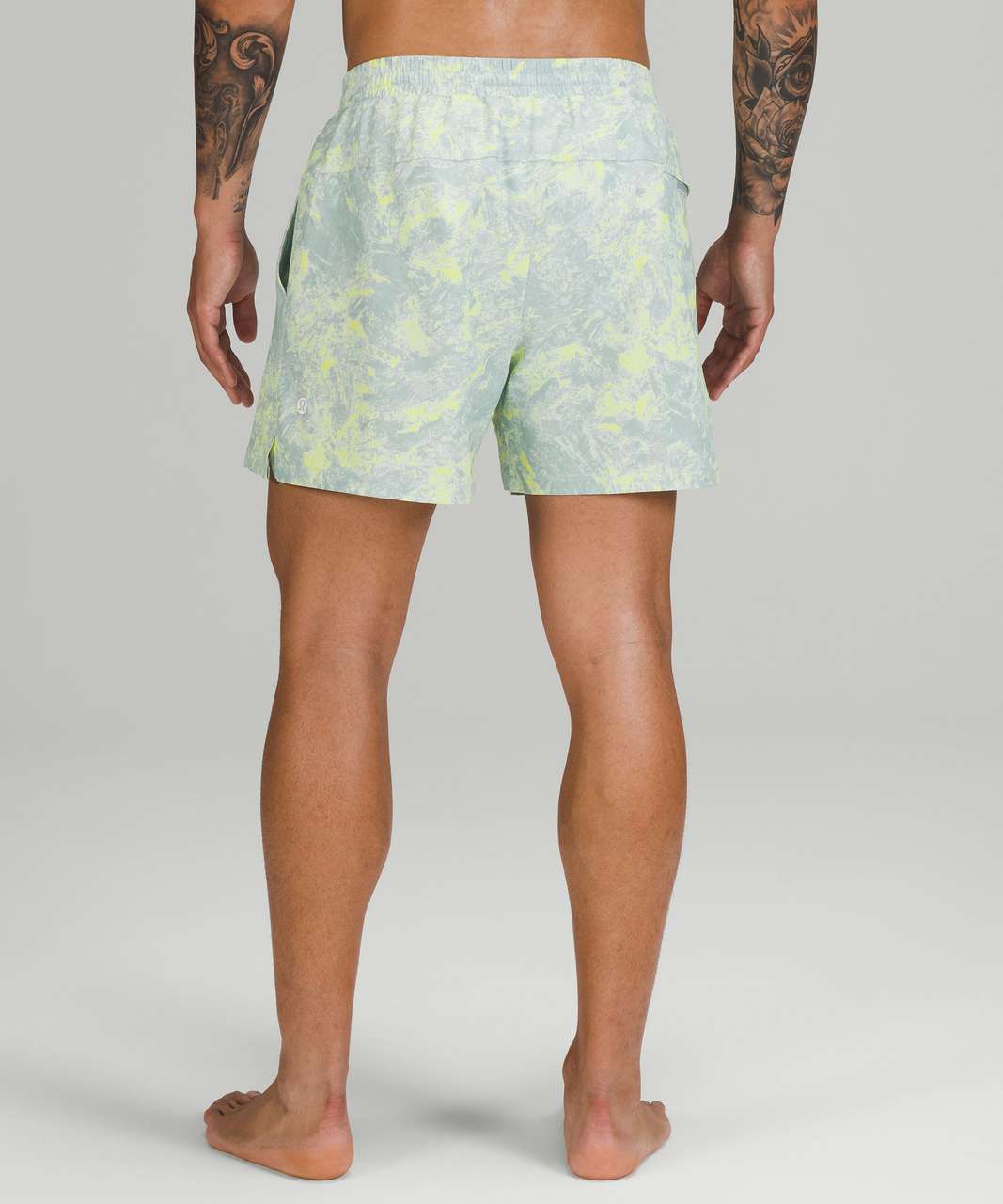 Lululemon Pool Short 5" - Washed Marble Alpine White Electric Lemon Multi