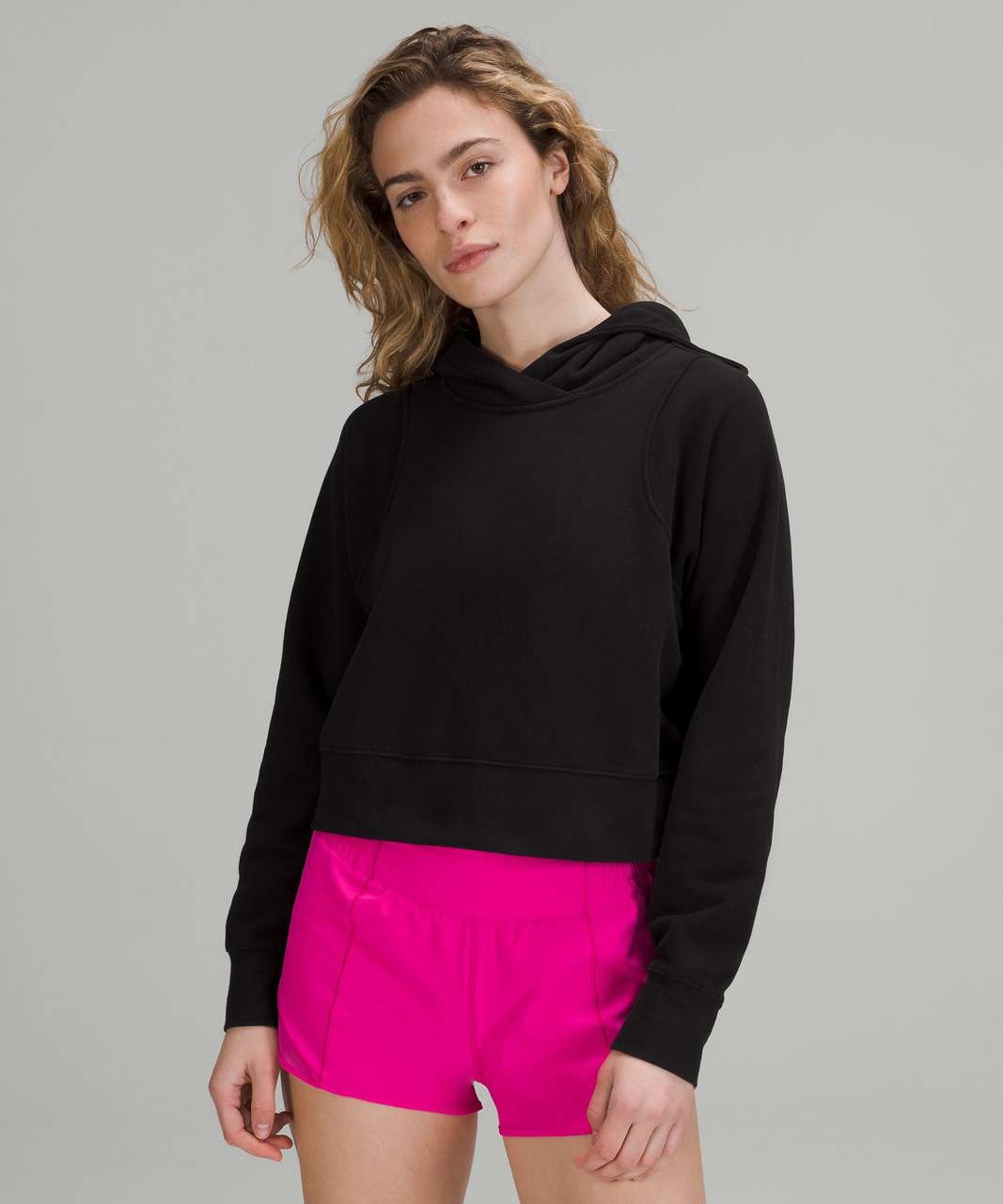 Gorgeous Lulu cropped oversize hoodie doop 💕 comes in a ton of