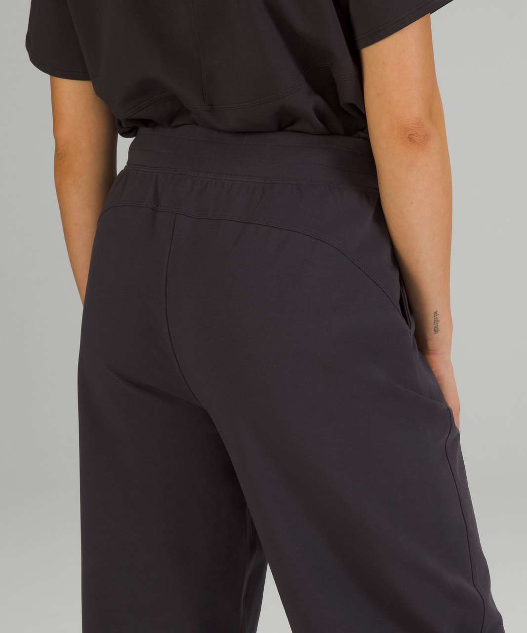 Lululemon LA Warm Down High-Rise Jogger - Black - lulu fanatics