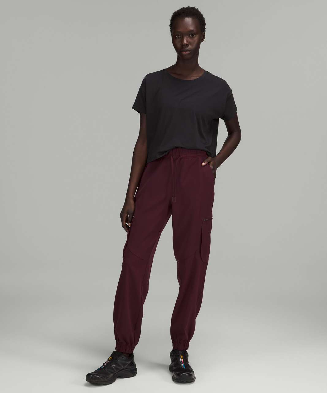 Lululemon Relaxed Mid-Rise Cargo Pant - Cassis