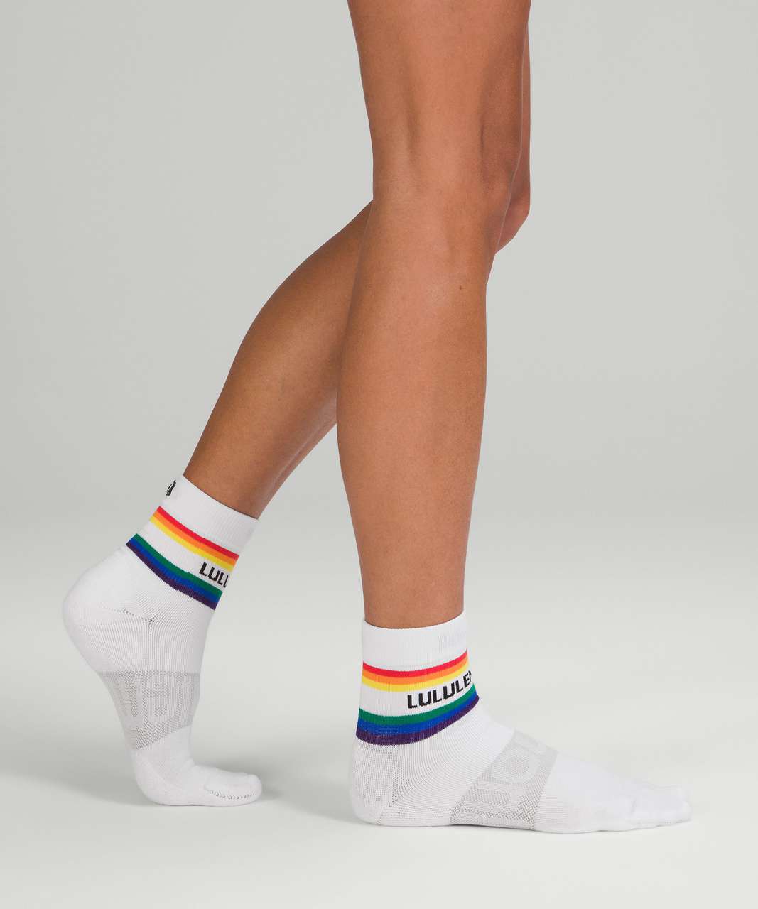 Lululemon Logo Socks Rainbow Daily Stride Mid-Crew Stripe New in