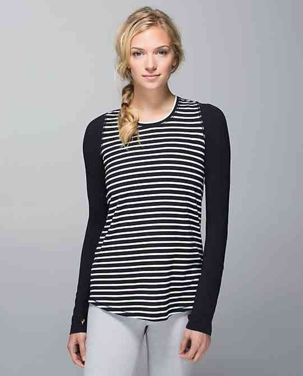 Lululemon Tuck and Flow Long Sleeve - 2014 Seawheeze - Deenie Stripe White Black / Bold Stripe White Black