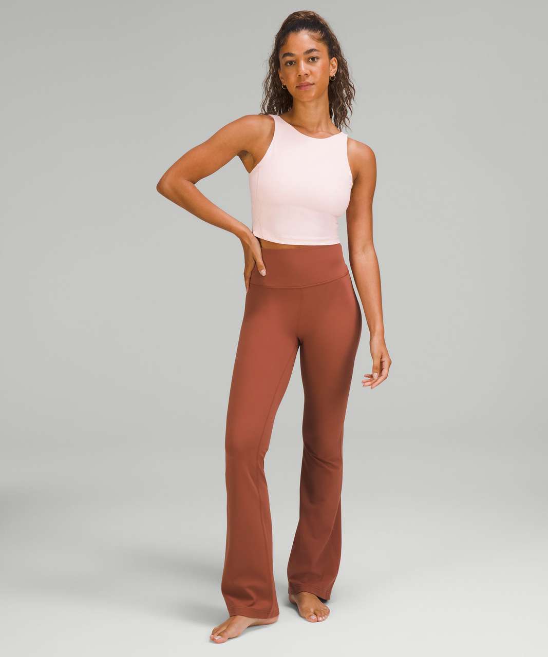 Tall person fit, align asymmetrical bra (c/d cup, size 10, flush pink)  hotty hot HR 4” (size 6, strawberry milkshake) and paired with EBB (orange  frappe) : r/lululemon