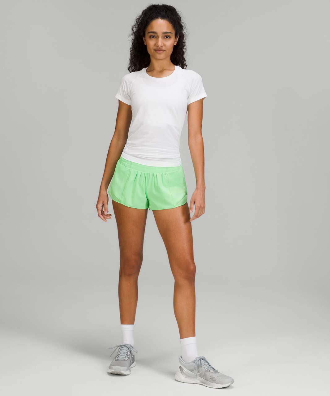 Lululemon Hotty Hot Low-Rise Lined Short 2.5" - Scream Green Light