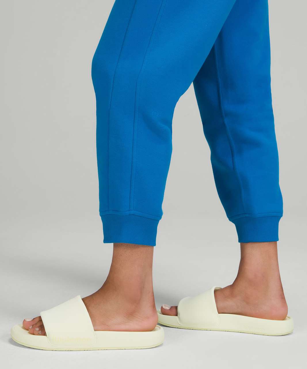 Lululemon Scuba High-Rise Jogger 7/8 Length - Poolside