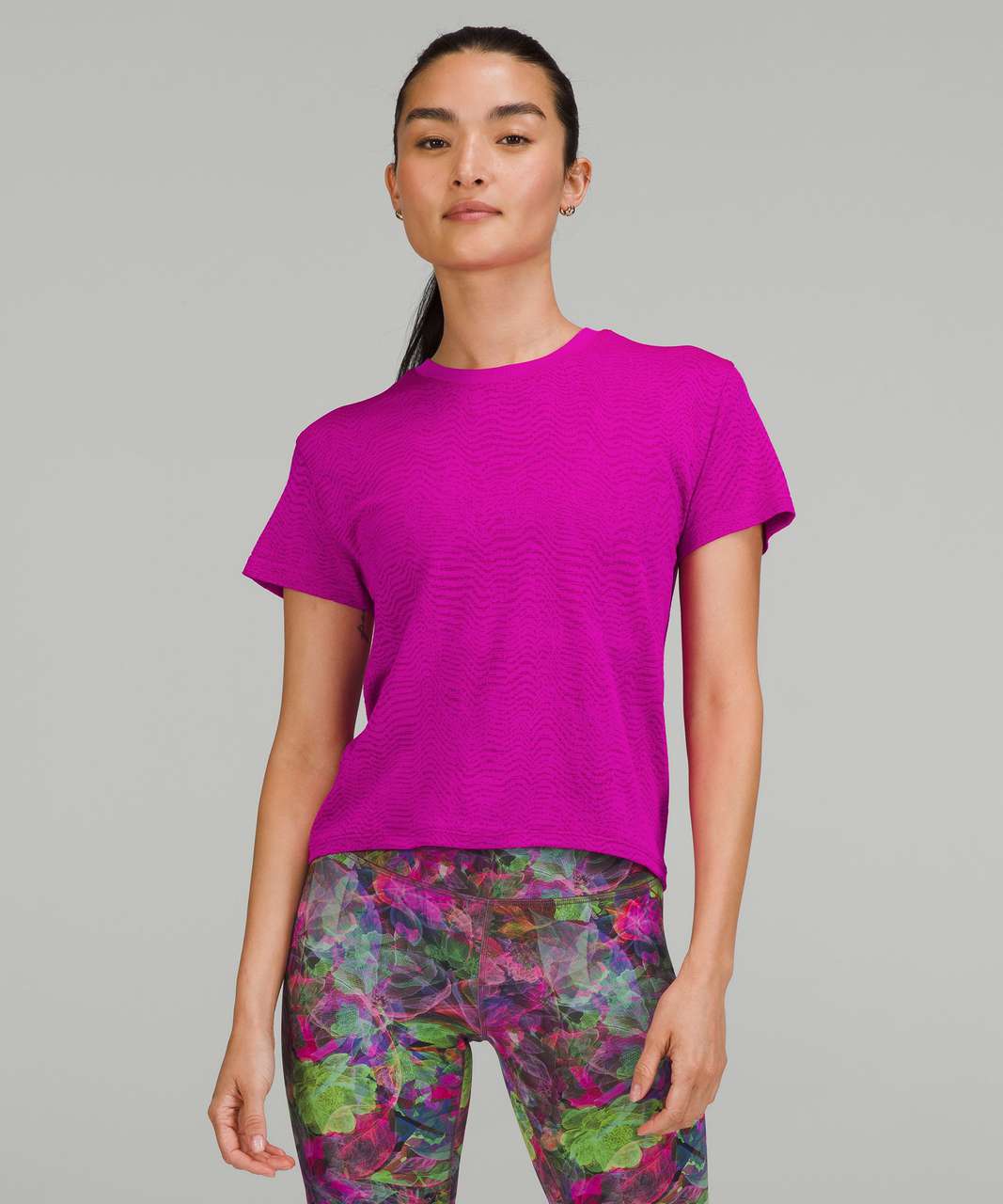 Lululemon Train to Be Seamless Short Sleeve T-Shirt - Ripple Wave Purple Highlight / Magenta Purple