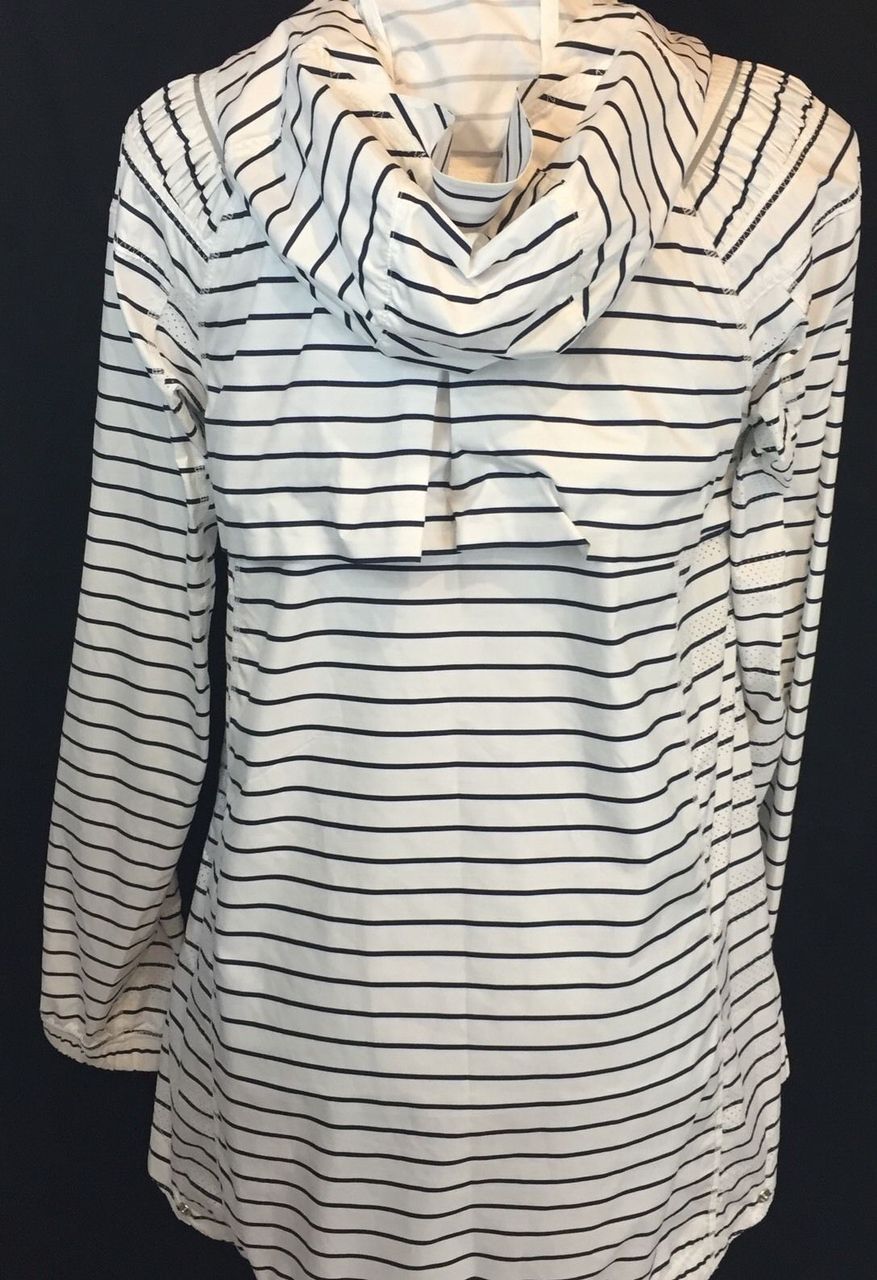 Lululemon Pack and Go Pullover - Quiet Stripe Printed White Deep Indigo