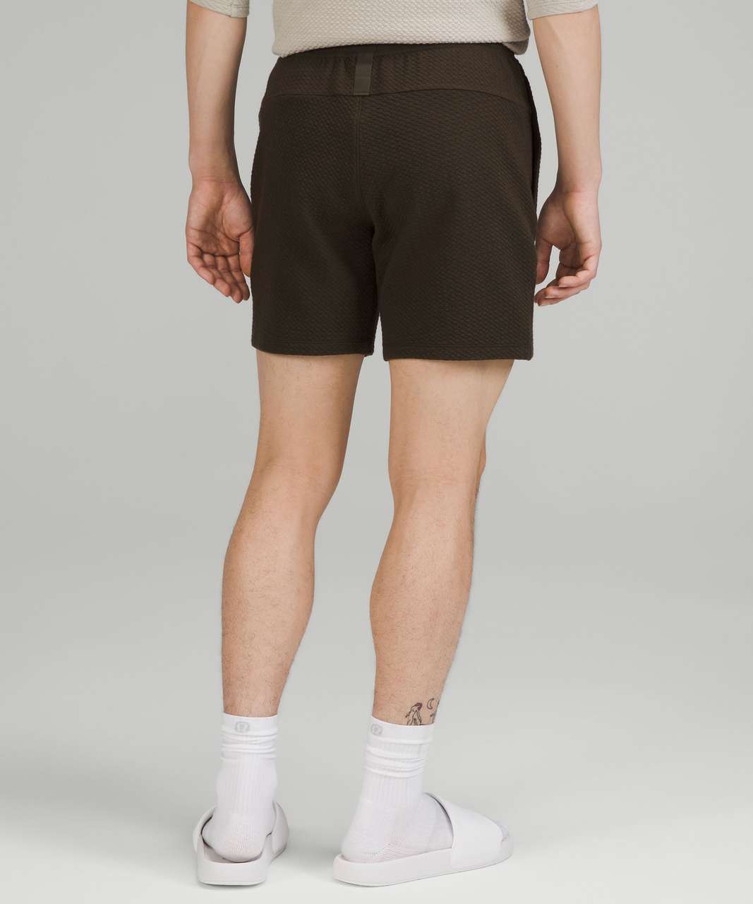 Lululemon At Ease Short 7" - Dark Olive