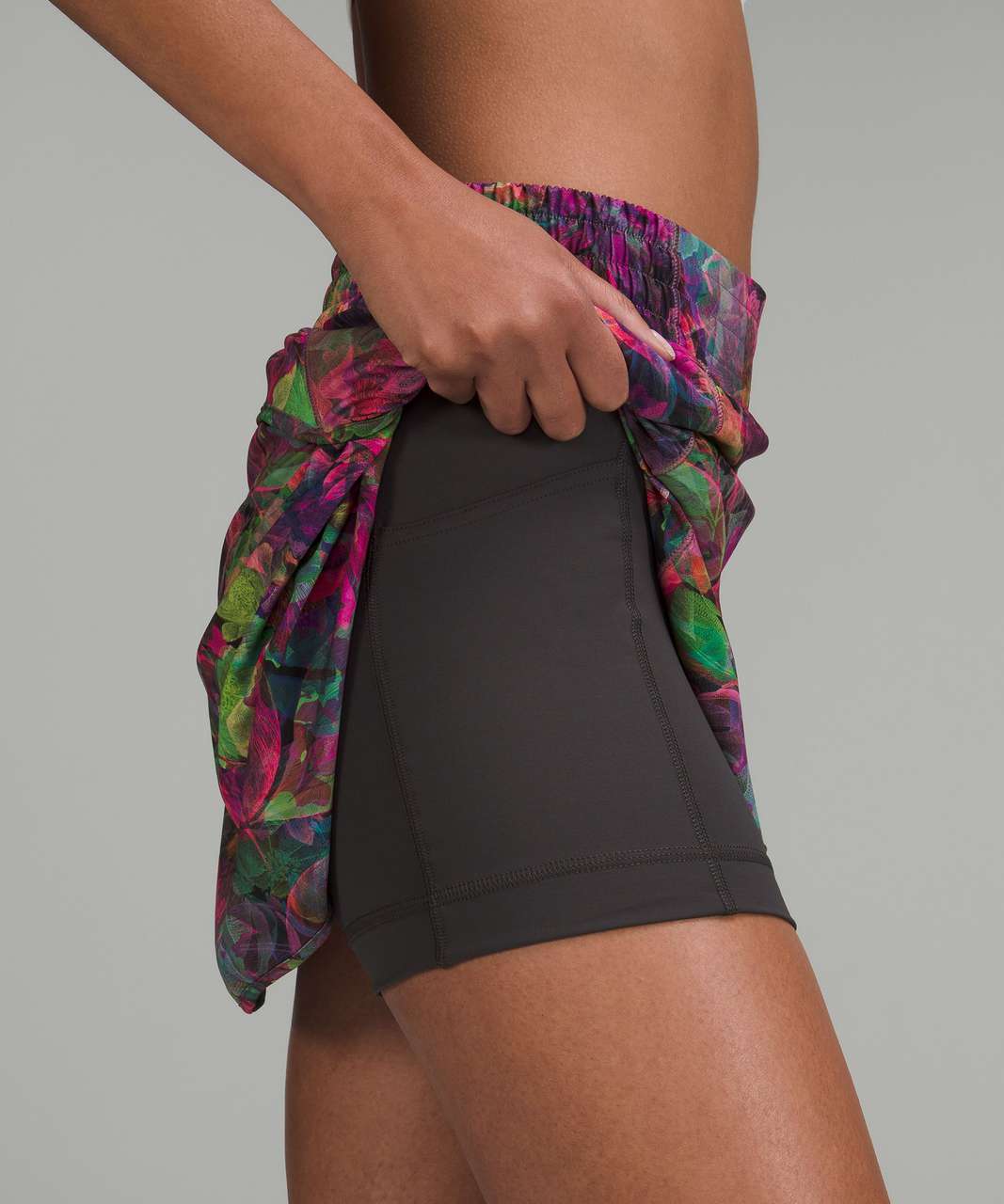 Lululemon Hotty Hot High-Rise Skirt - Vivid Floral Tone Multi / Graphite Grey