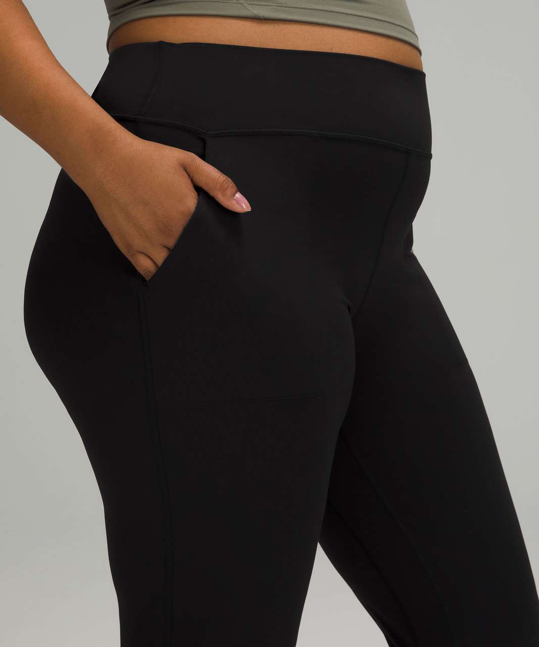 Lululemon Black Cropped Side Pocket Athletic Athleisure Leggings Size 4