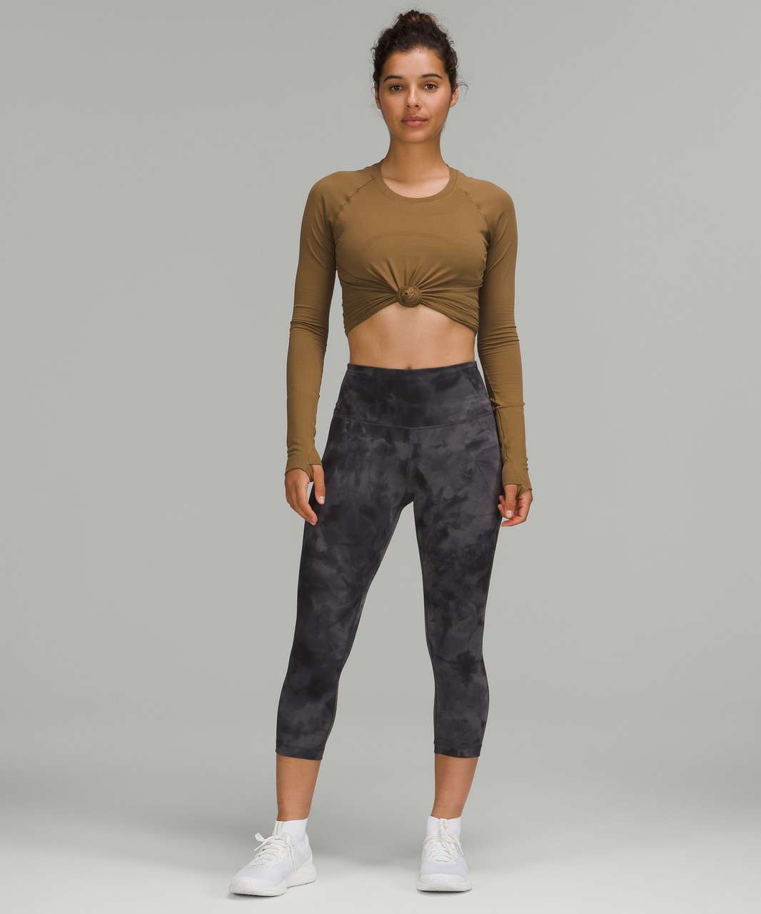 Just hopped on the Lulu train Y'all I'm obsessed! 25” aligns in grey diamond  dye (8) w/ open back ribbed long sleeve shirt (8)! : r/lululemon