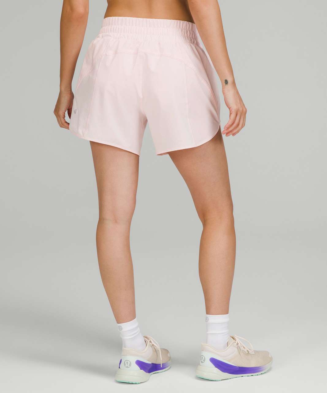 Lululemon Track That Mid-Rise Lined Short 5 Size 2 Pink Puff PPUF 77569