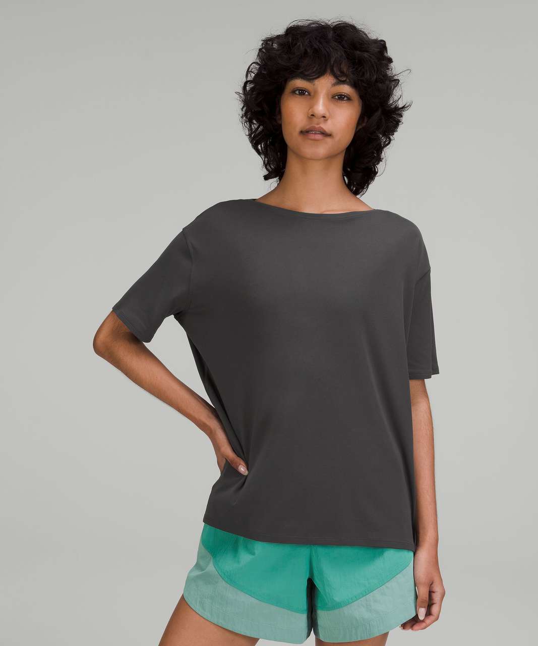 Lululemon Back in Action Short Sleeve T-Shirt *Nulu - Graphite Grey