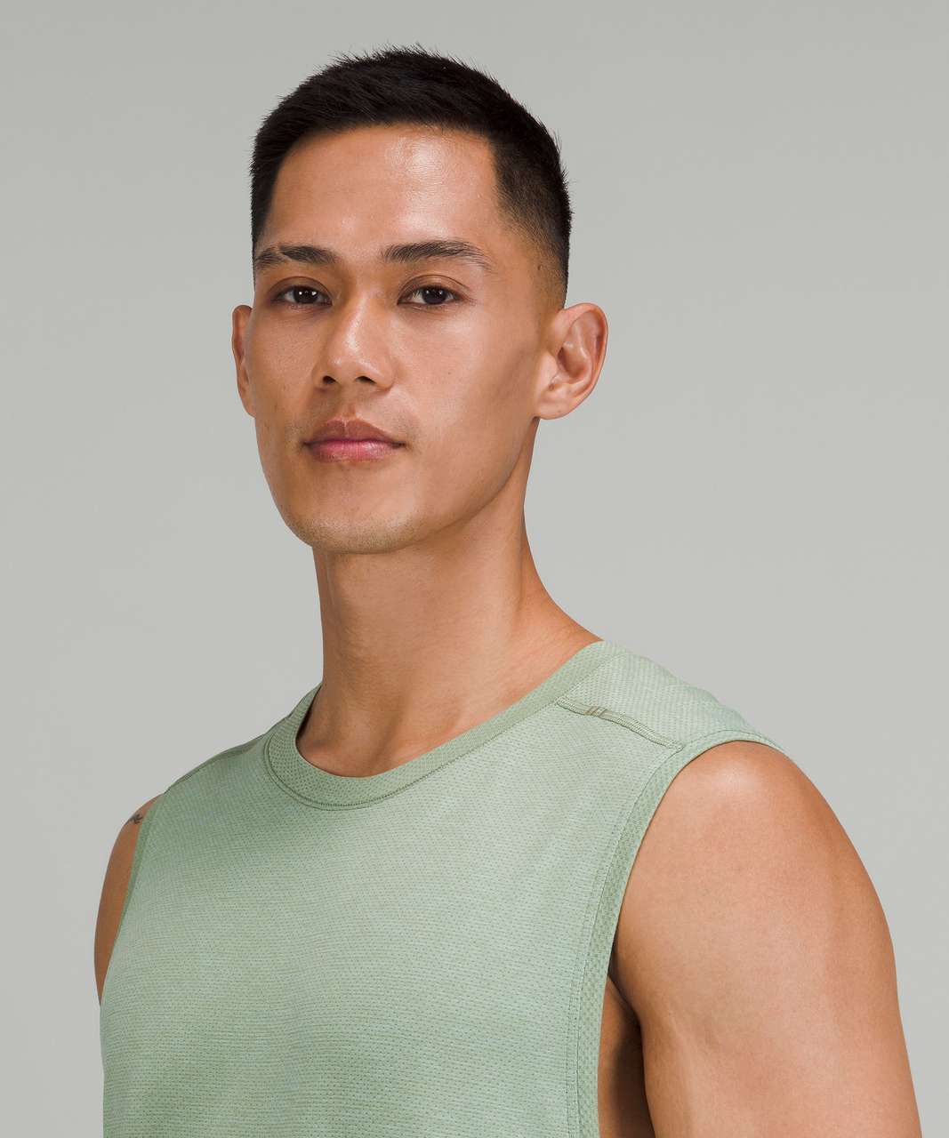 Lululemon Metal Vent Tech Sleeveless Shirt 2.0 - Laurel Green / Arctic Green