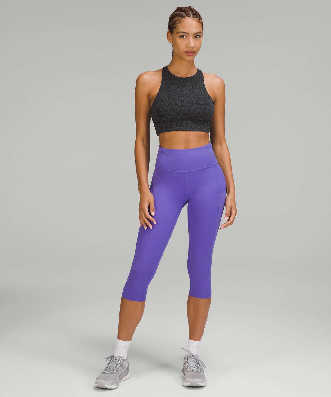 Energy bra high neck LL SFJARTL (8) and WU 25” grape thistle (4). WT 25”  (4) formation camo, should I get the matching bra for them?? : r/lululemon