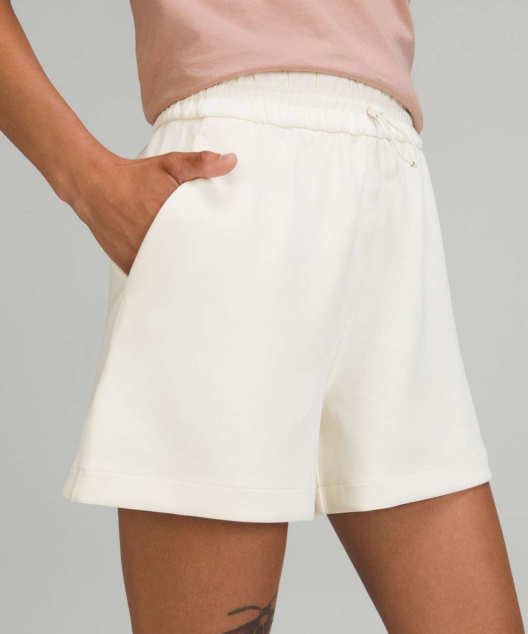 Lululemon Softstreme HR Shorts White Size 4 - $50 (35% Off Retail