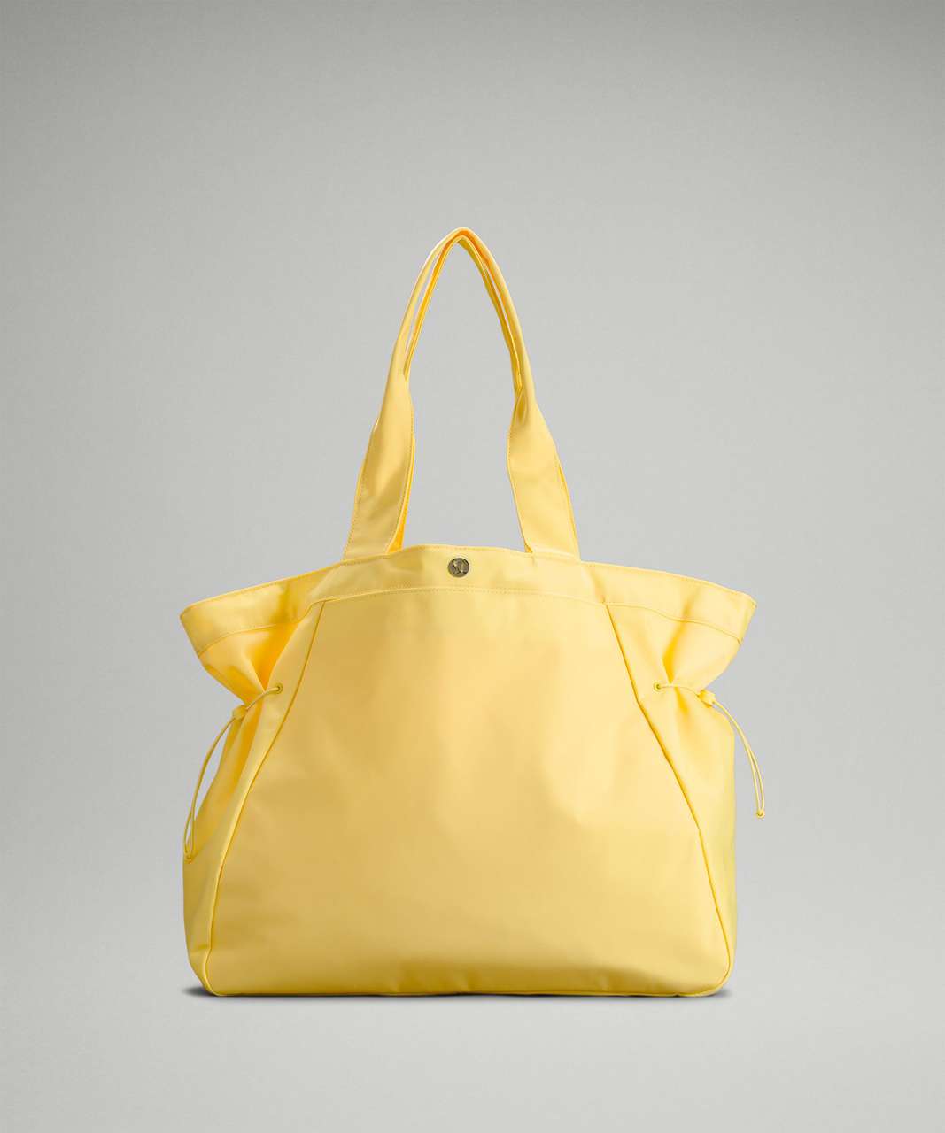 Yellow bucket bag - The Jeans Whisperer