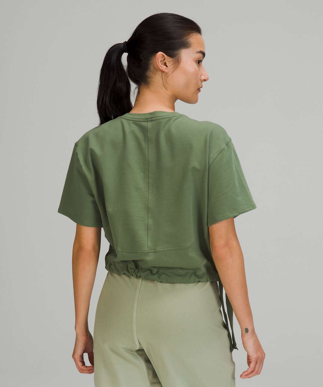 Lululemon La Side Cinch T-shirt In Green Twill