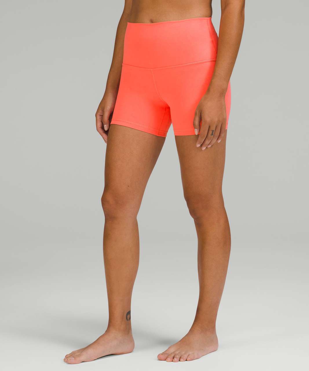 Align short 4' in Raspberry Cream paired with FTBW in Electric Lemon -  perfect for yoga 🧘 : r/lululemon