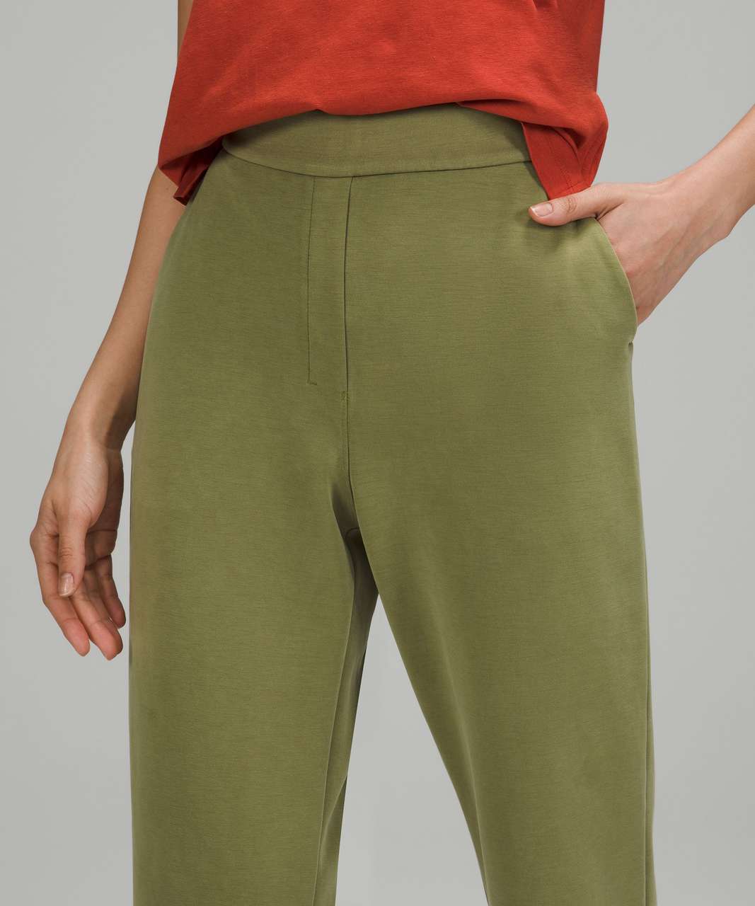 Lululemon Softstreme Relaxed HR Pant NWT Size 12 BRZG Bronze Green