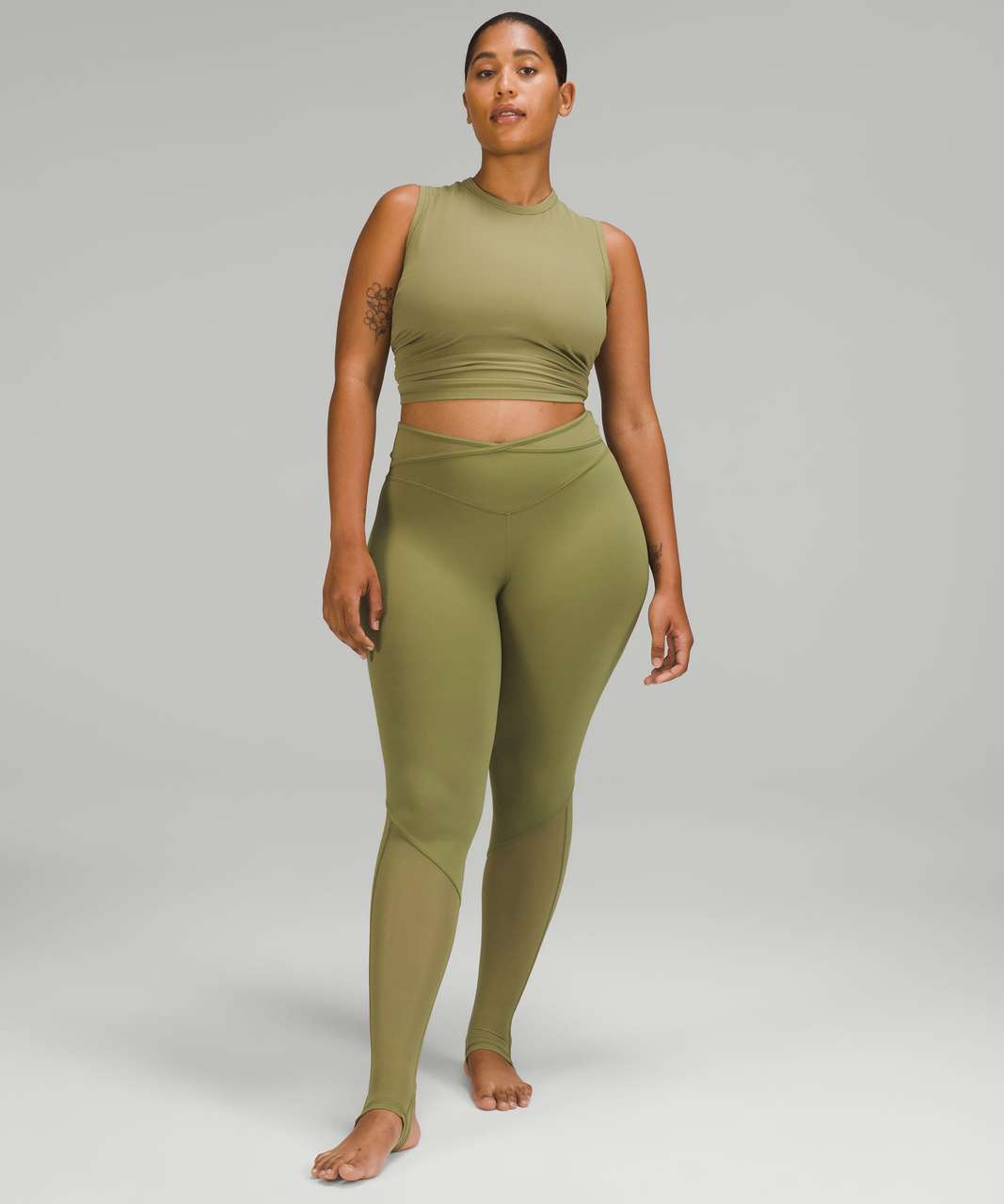 Nulu and crisscross mesh crop 23” Bronze Green; not sure what color goes  with bronze green though : r/lululemon