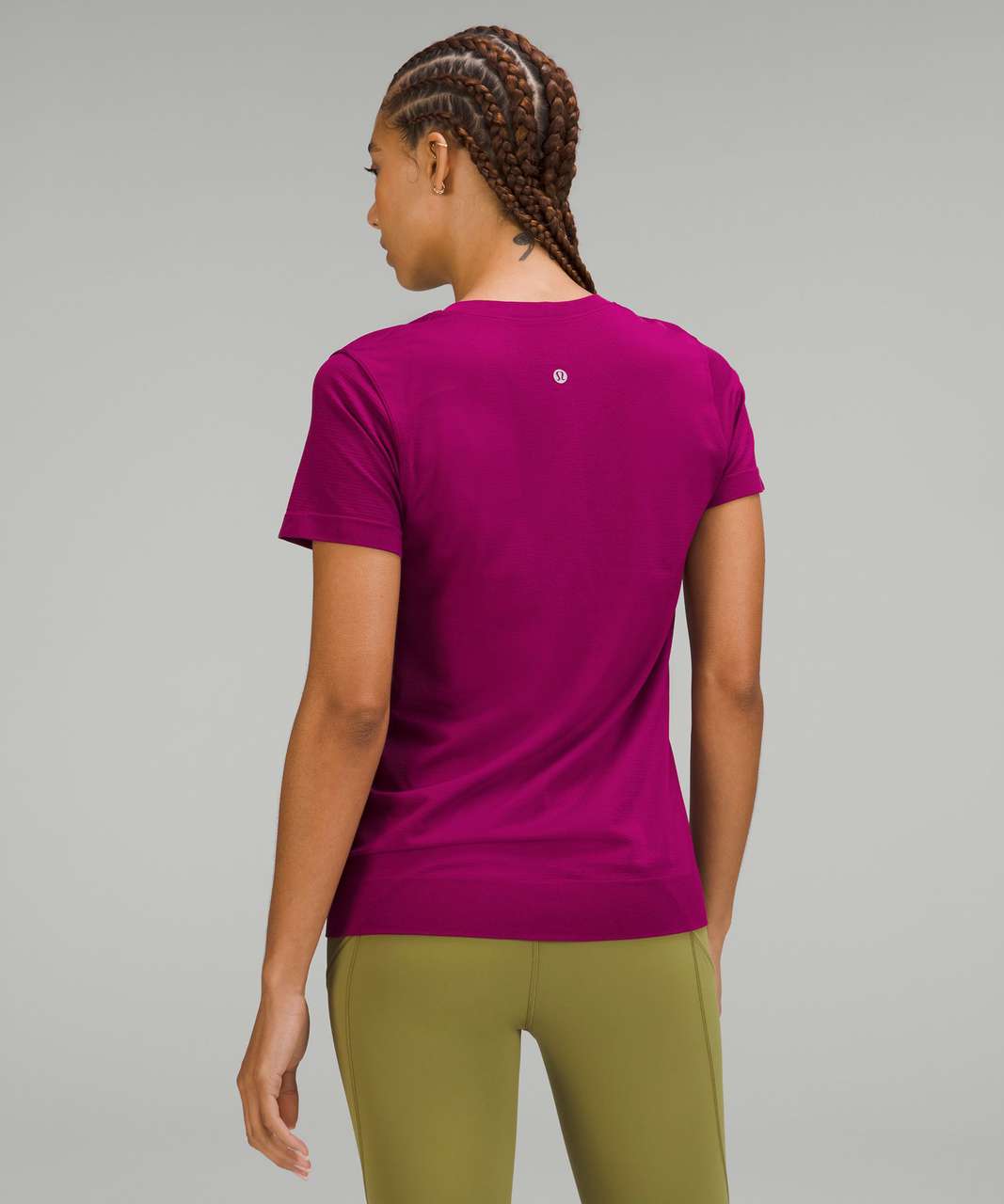 Lululemon Womens Athletic Top Short Sleeve Yoga Shirt Purple