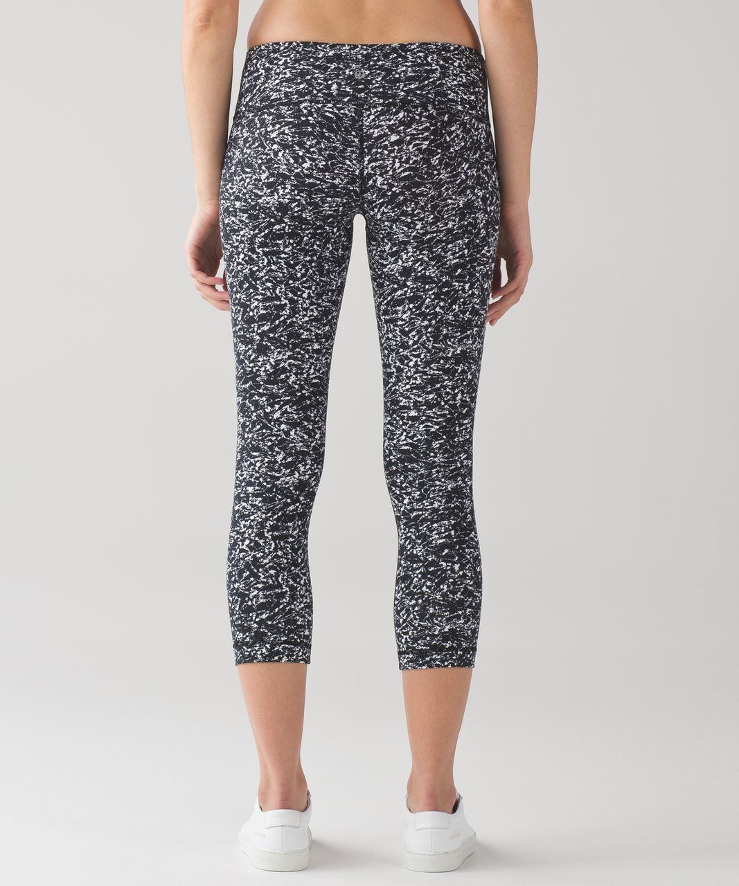 Lululemon Wunder Under Crop III Scatter Star Grey/Black Leggings/crop Sz 4