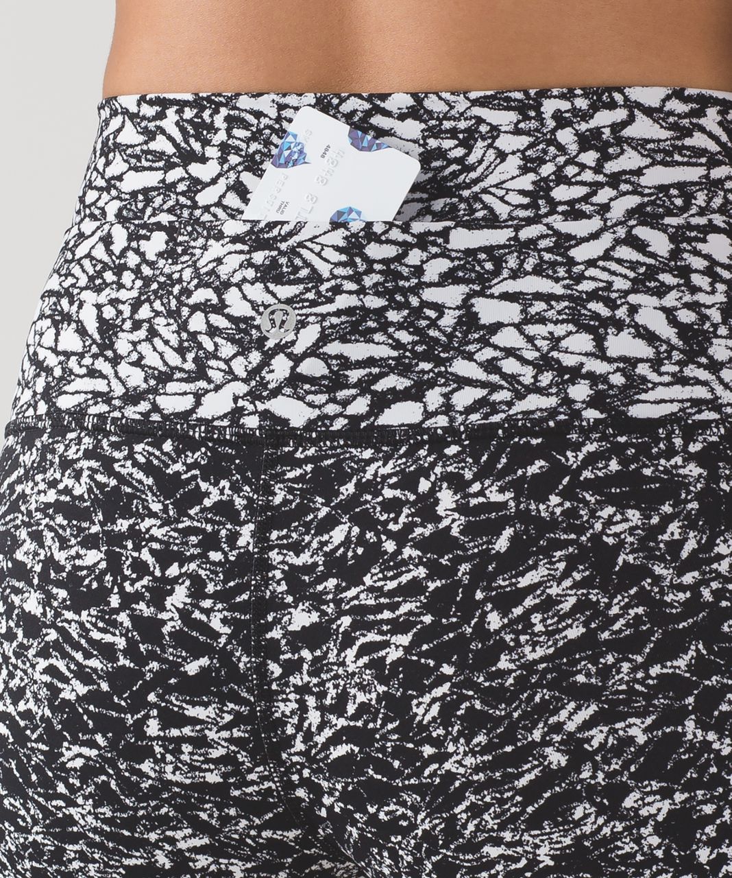 Lululemon Wunder Short 5" - Iced Wave White Black / Ice Breaker White Black