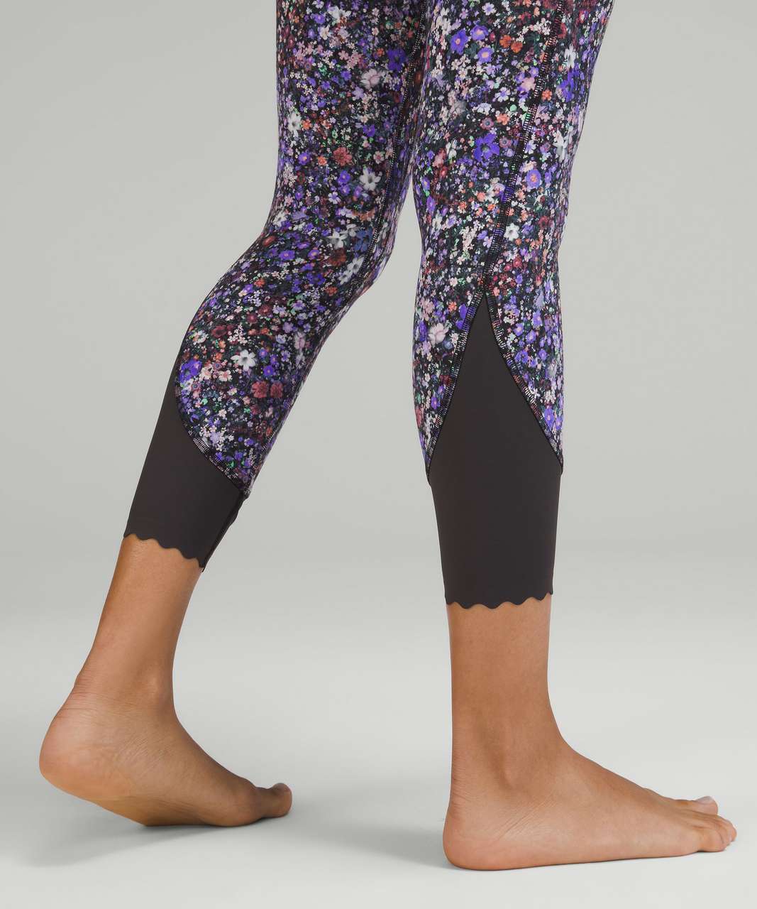 Lululemon Align Scalloped Hem High-Rise Crop 23 - Flower Burst Multi - lulu  fanatics