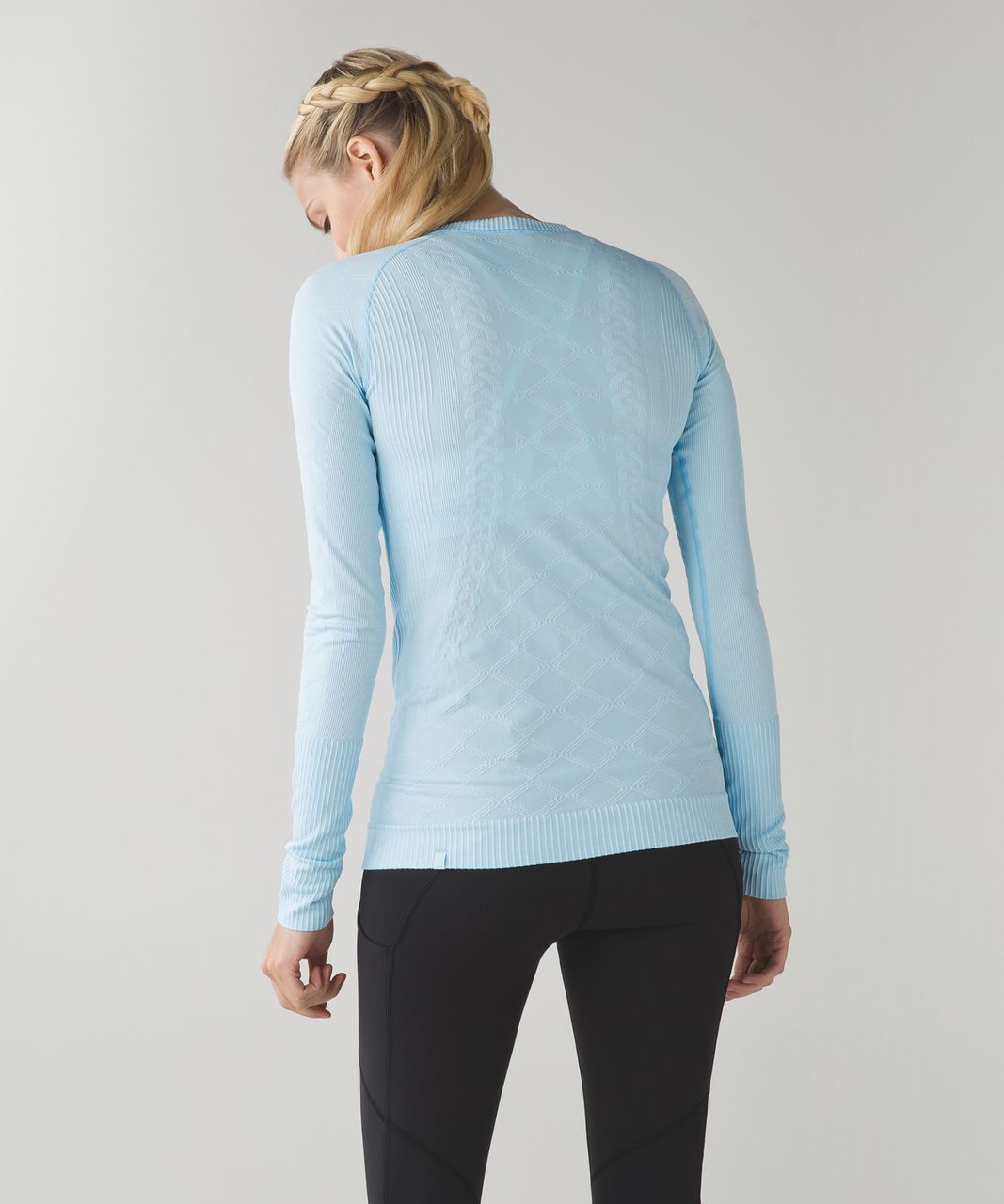 Lululemon ルルレモン Rest Less Pull over 10着丈約63cm - Tシャツ