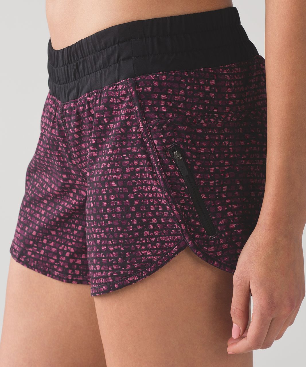 Lululemon Tracker Short IV (4") - Shatter Weave Dust Coral Plum / Black