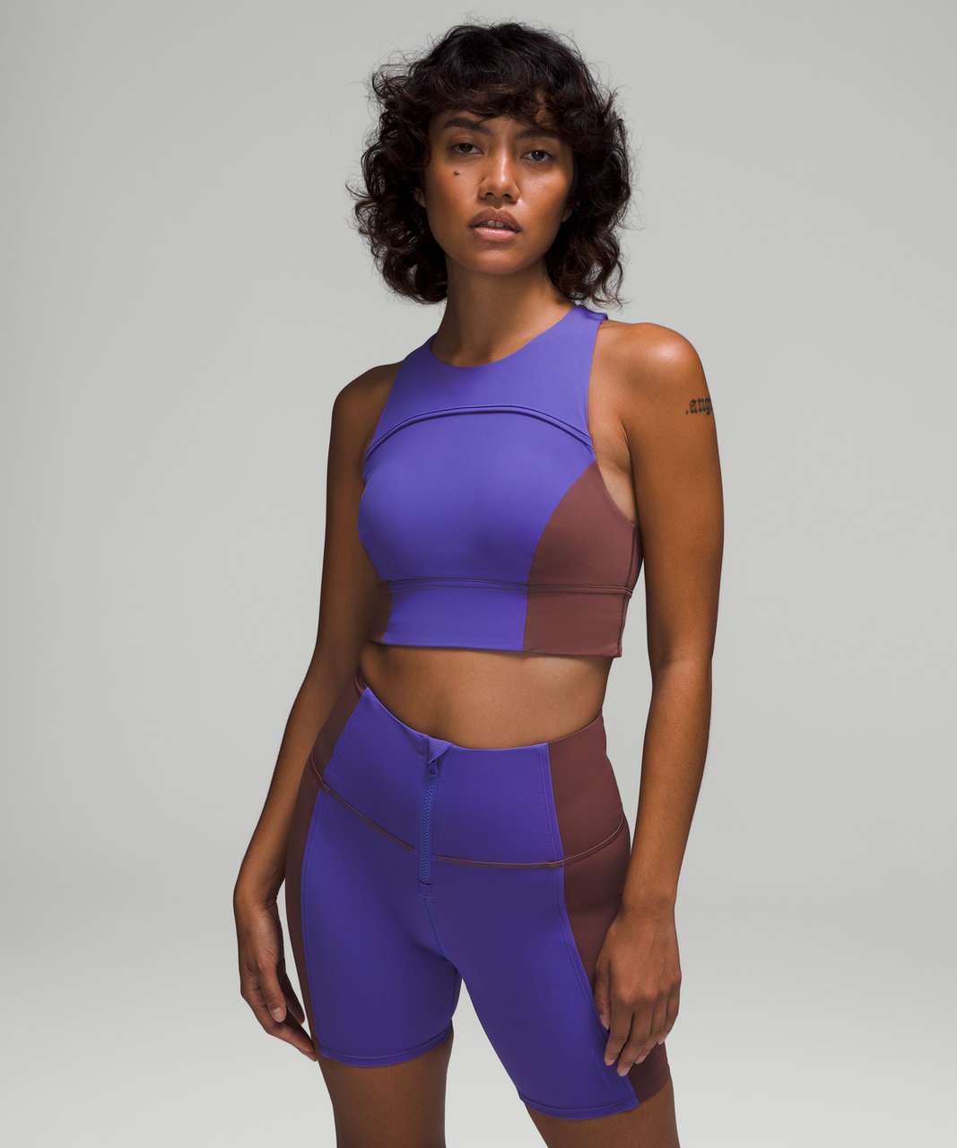 https://storage.googleapis.com/lulu-fanatics/product/76113/1280/lululemon-hike-to-swim-bra-charged-indigo-dark-oxide-charged-indigo-057095-405661.jpg