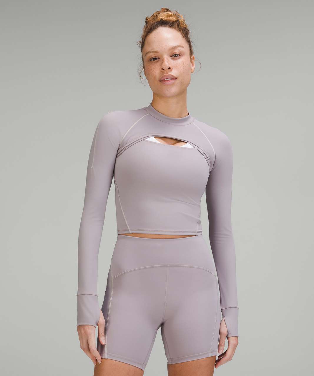 Just hopped on the Lulu train Y'all I'm obsessed! 25” aligns in grey diamond  dye (8) w/ open back ribbed long sleeve shirt (8)! : r/lululemon