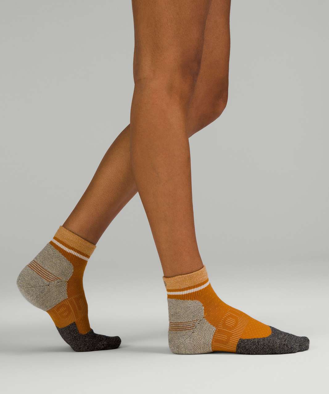 Lululemon Power Stride Hiking Ankle Sock - Golden Sand / Autumn Orange