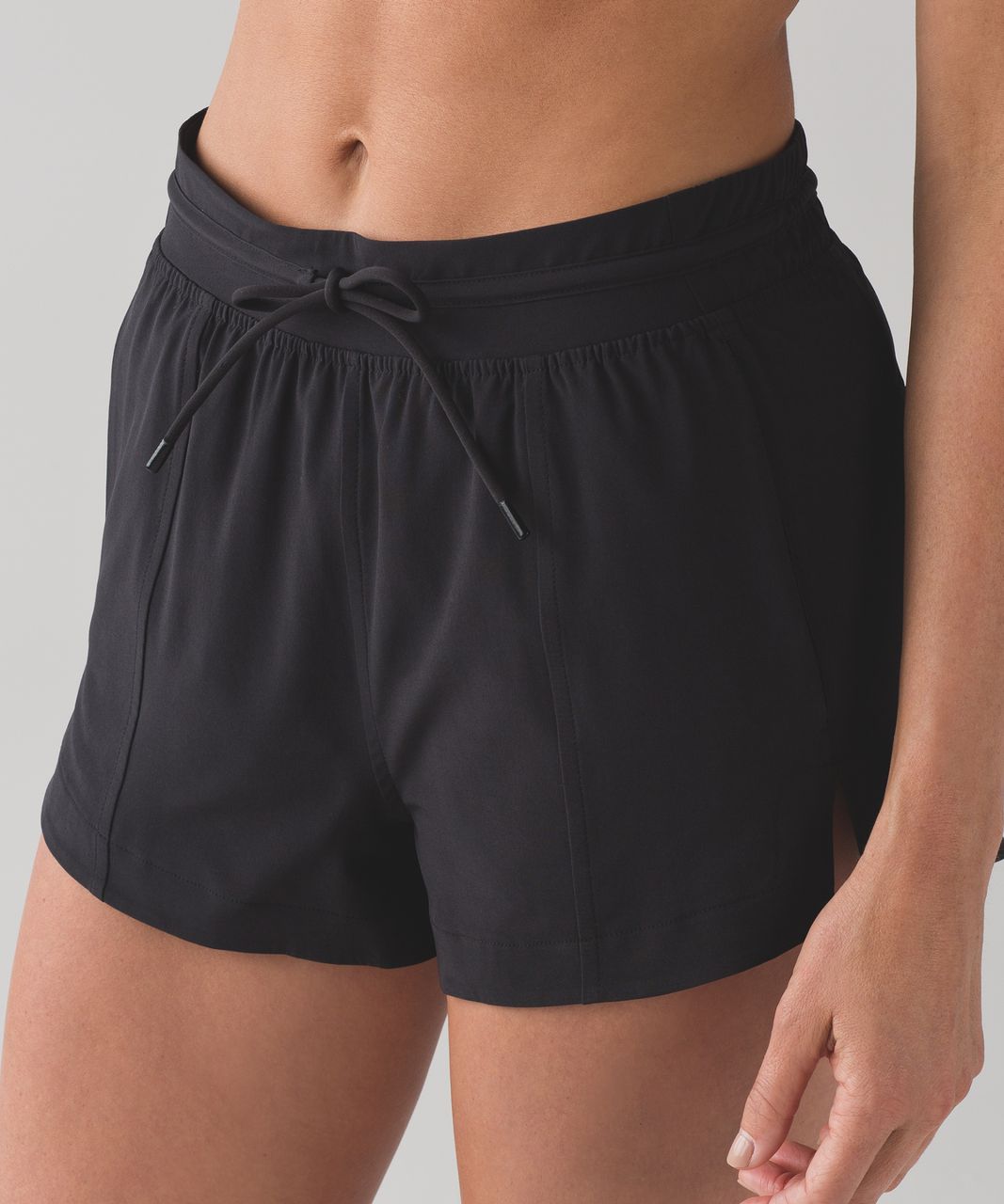 lululemon breakaway shorts