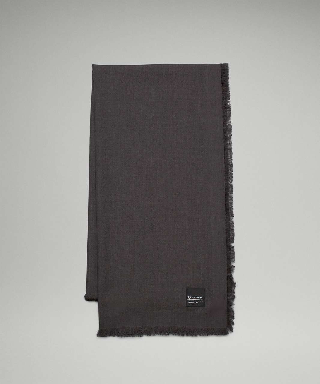 Lululemon Athletica Unisex Wool-Blend Knit Logo Scarf (Black/Rhino Grey)  One Size at  Men's Clothing store