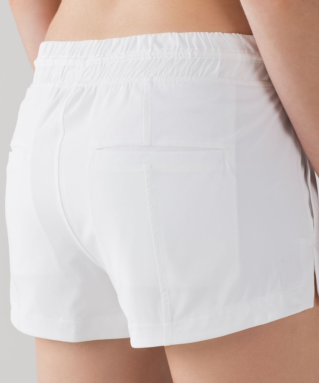 Lululemon Breakaway Short (3") - White