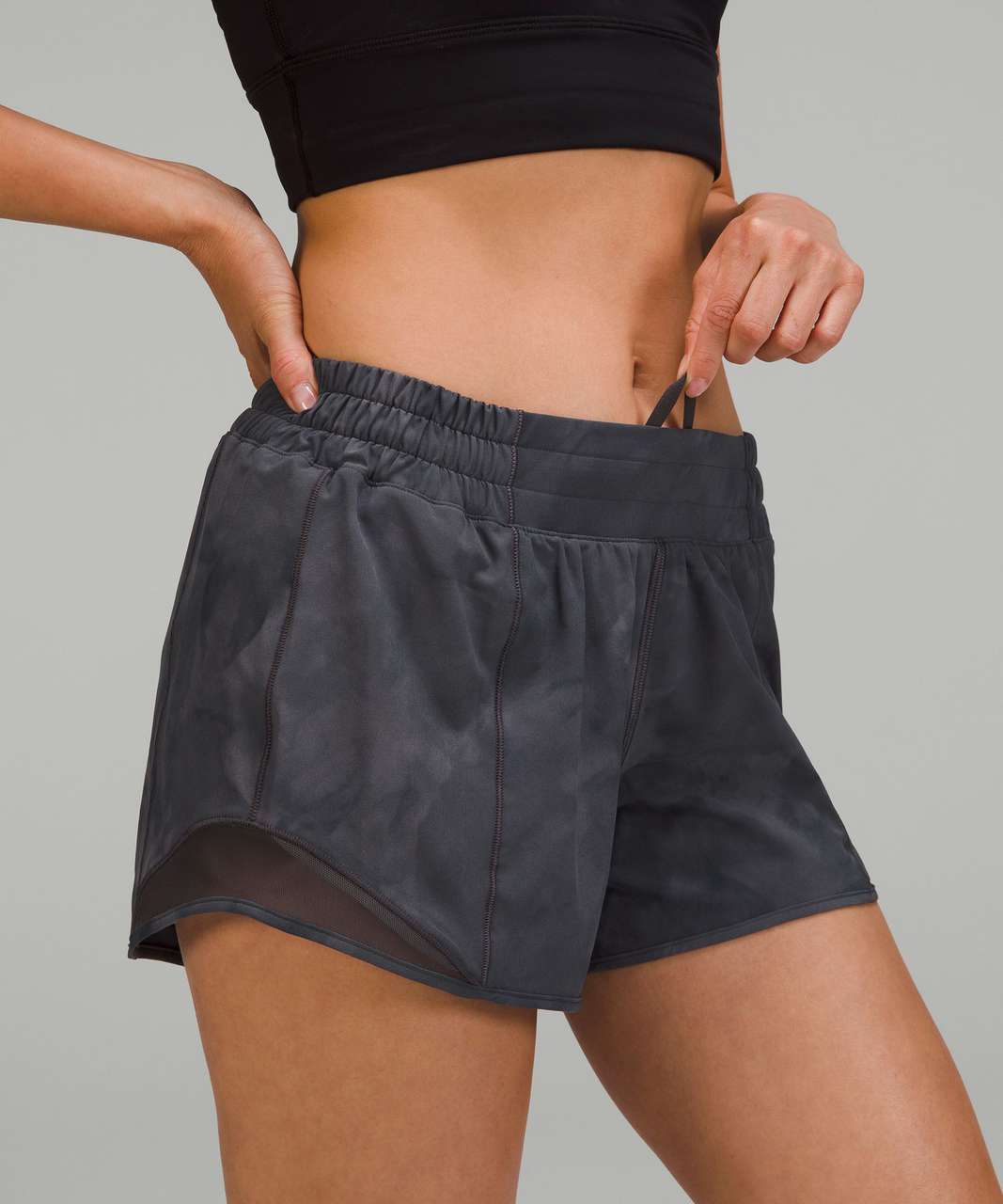 Lululemon Hotty Hot Low-Rise Lined Short 4 - Diamond Dye Pitch Grey  Graphite Grey / Graphite Grey - lulu fanatics