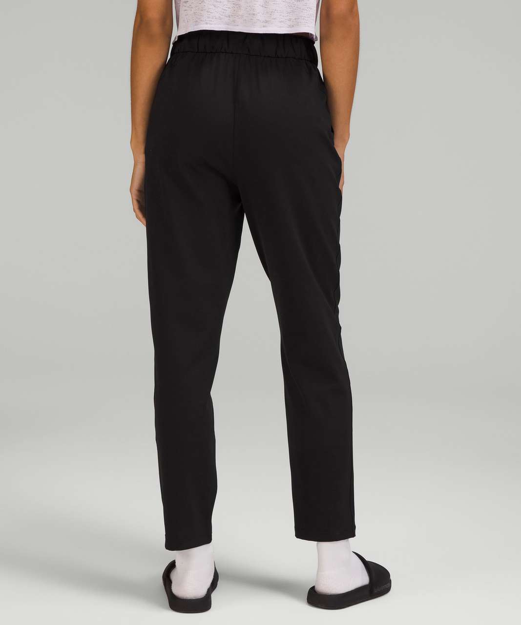 Lululemon Women Size 6 On the Fly 7/8 Pant Black Style LW5BPNS