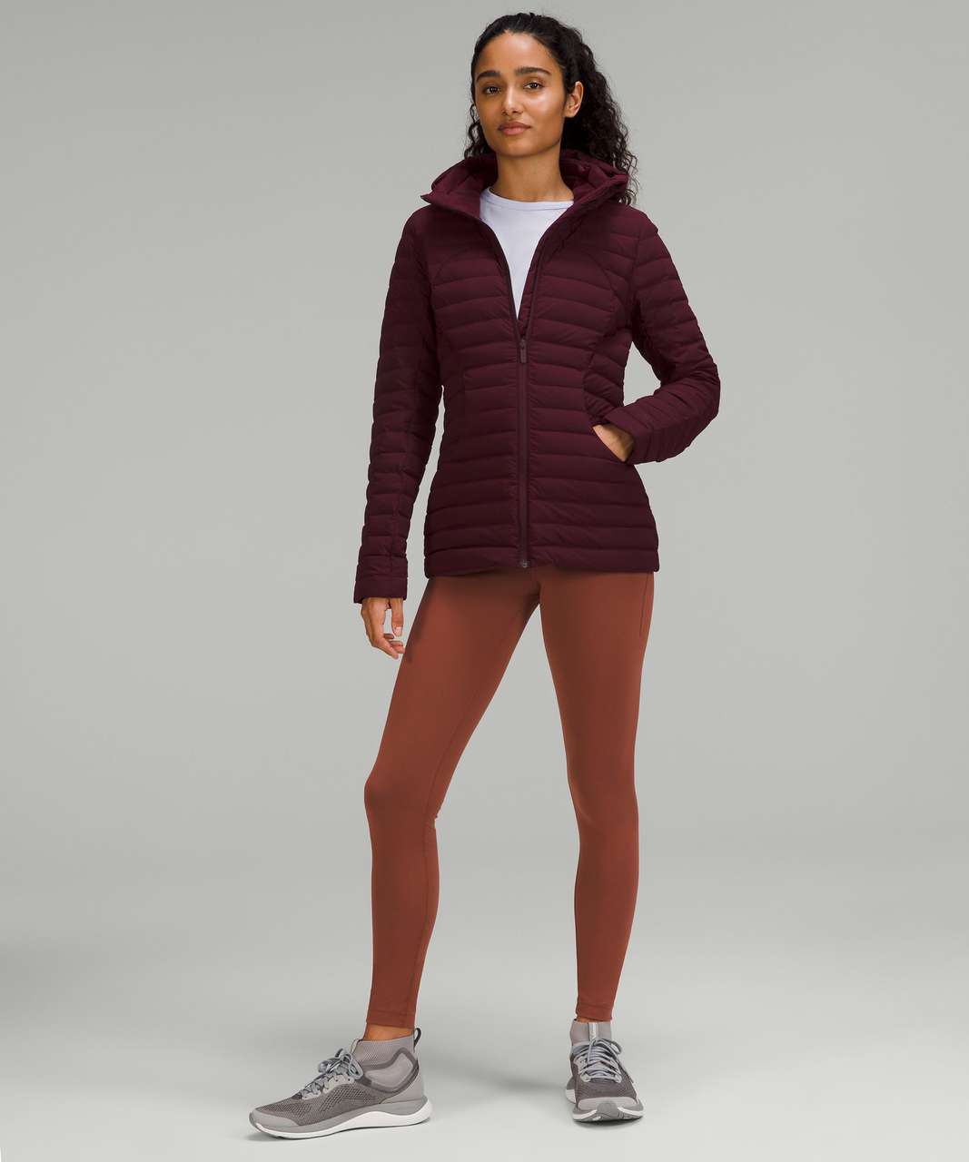 Cassis Align Tank size 6 to size 8 comparison + Pack It Up Jacket : r/ lululemon