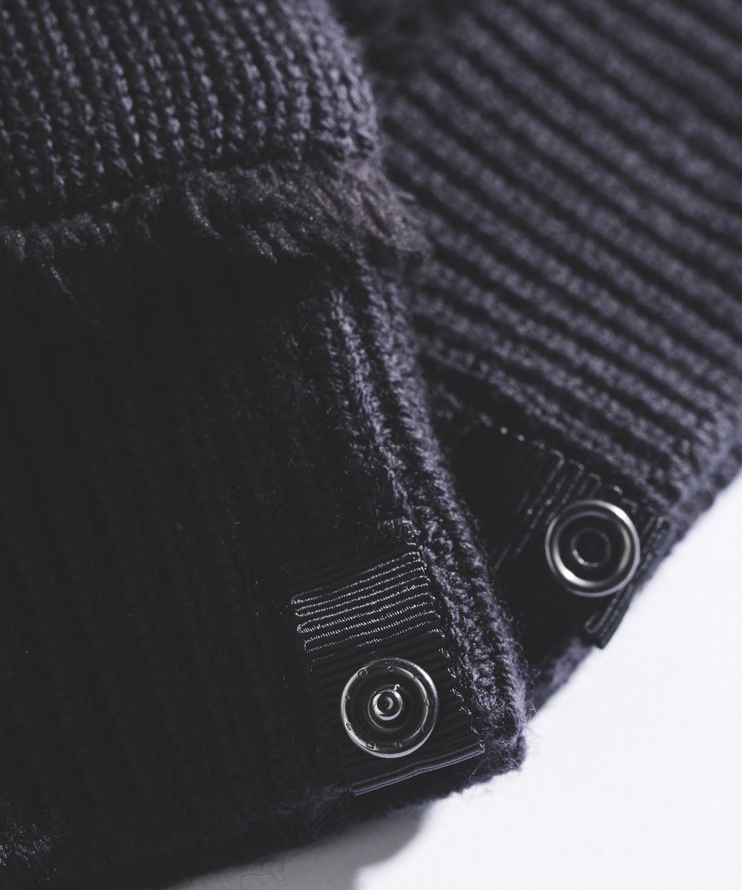 Lululemon Shakti Sherpa Mittens - Black