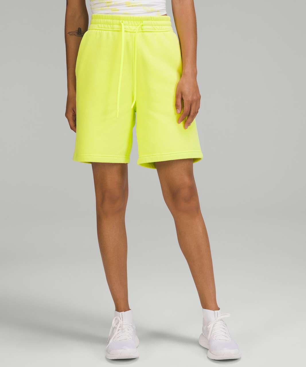 Lululemon Loungeful High-Rise Short 7" - Electric Lemon