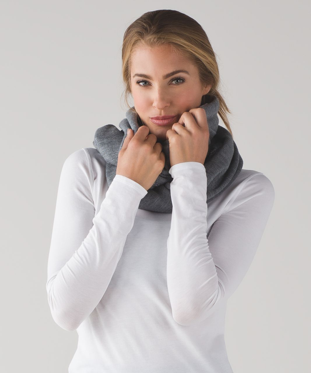 Lululemon Shakti Sherpa Infinity Scarf - Heathered Medium Grey / Slate