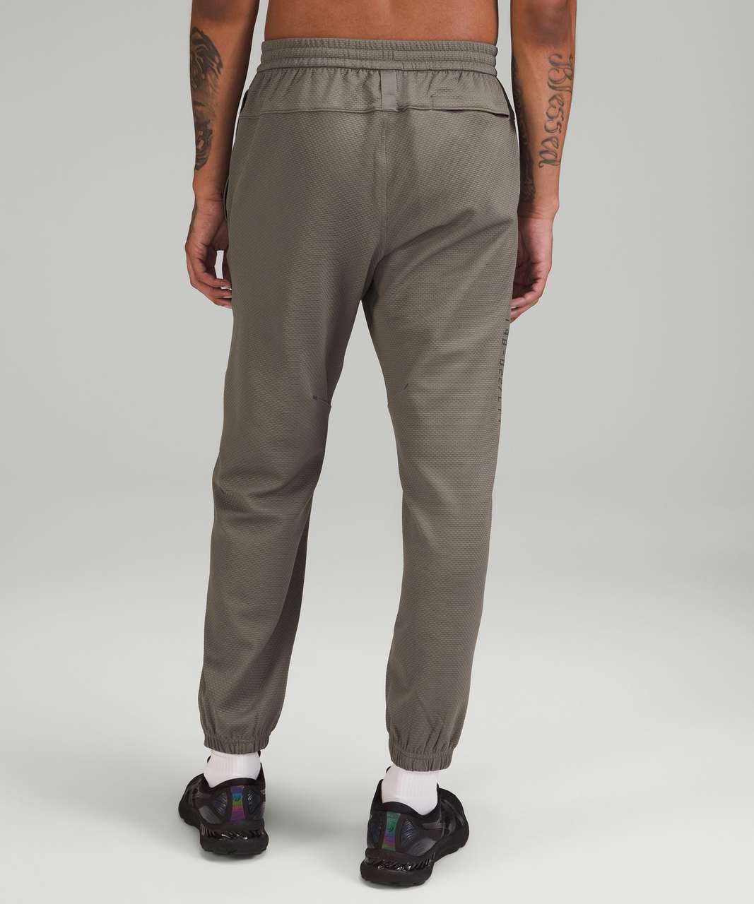 Academy Relaxed Jogger - Black