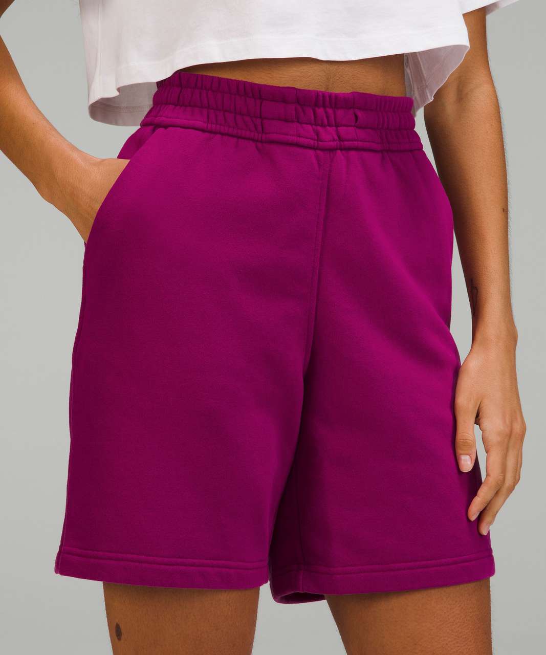 Lululemon Loungeful High-Rise Short 7" - Magenta Purple